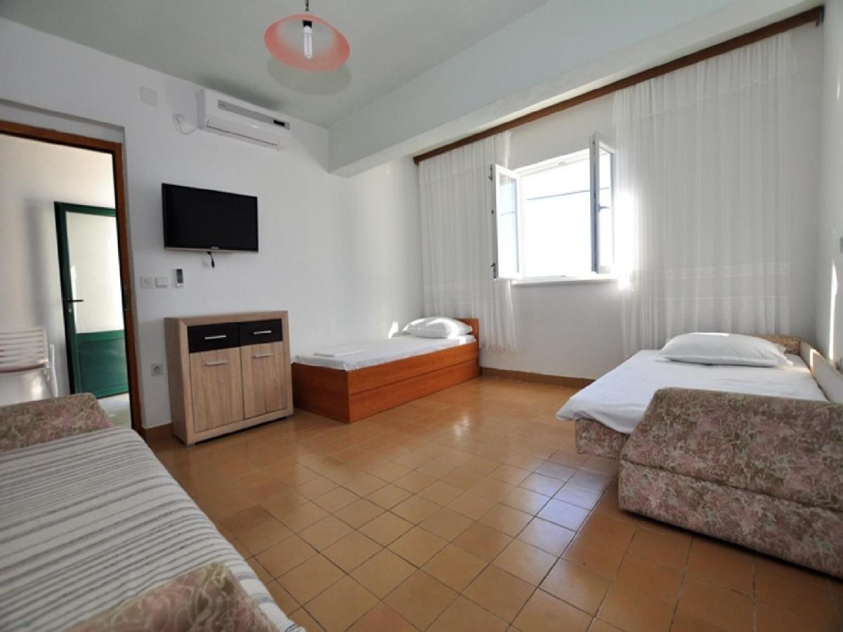 House Karlo Apartments Omiš Eksteriør billede