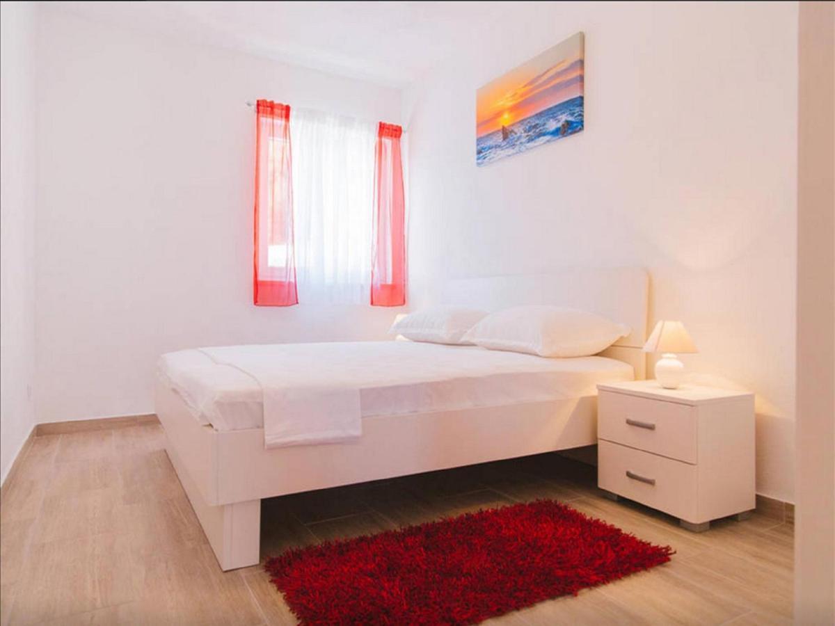 House Karlo Apartments Omiš Eksteriør billede