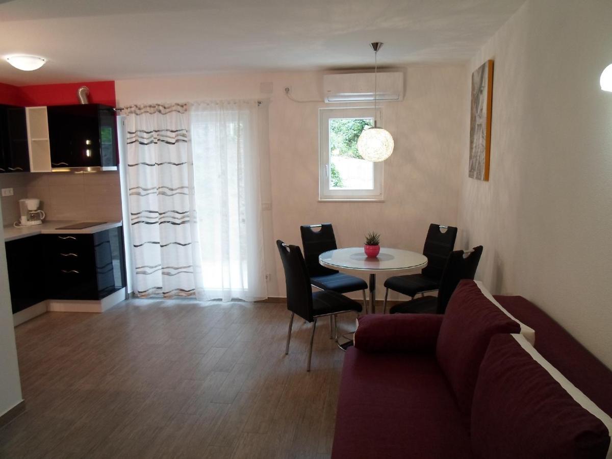 House Karlo Apartments Omiš Eksteriør billede