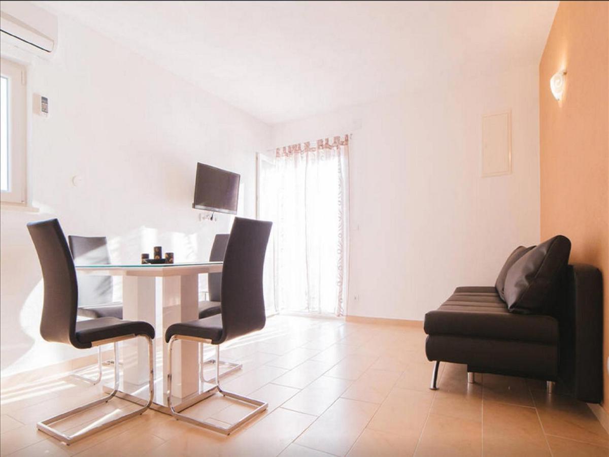 House Karlo Apartments Omiš Eksteriør billede